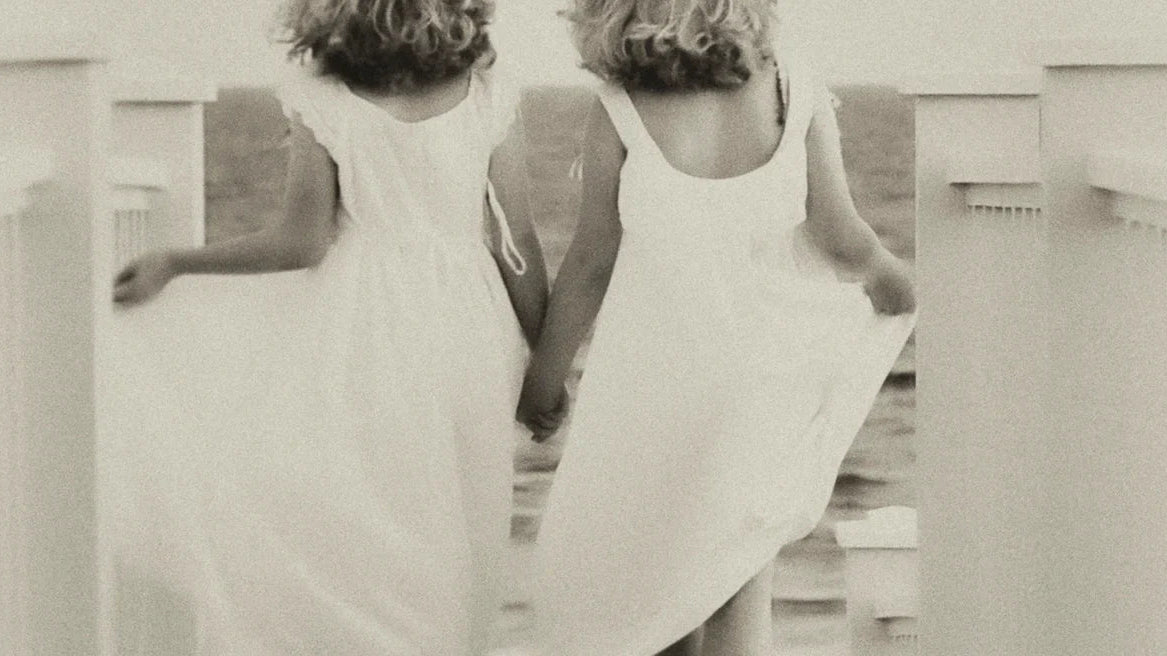 What Is a Twin Flame? 15 Signs You've Finally Met Yours! - GFL