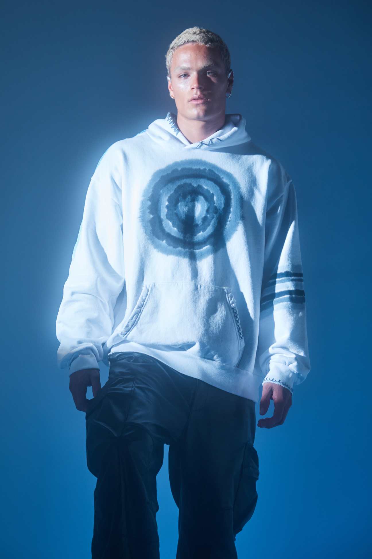 PORTAL HOODIE in WHITE - GFL