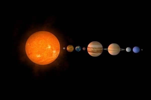 Planet Parade 02 .jpg__PID:0c43be62-0783-4b15-85f6-e54485249170