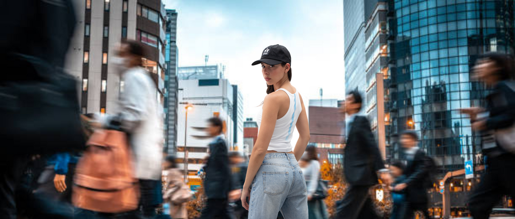woman-in-gfl-stands-apart-from-crowd